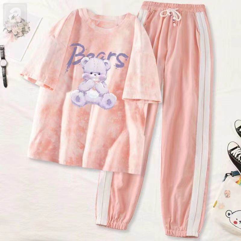 粉色T恤+粉色長褲