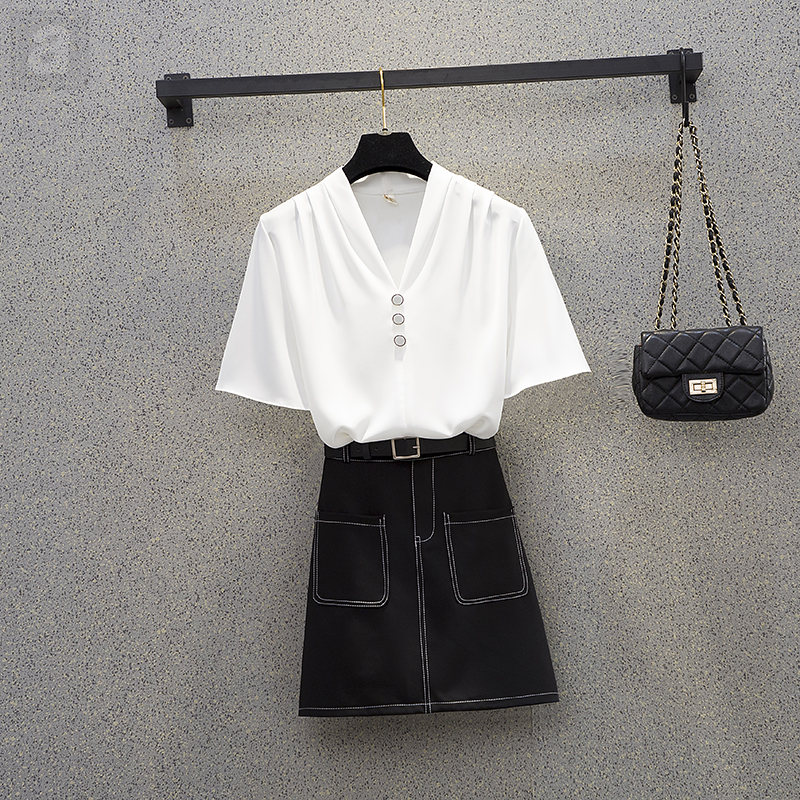 白色/雪紡衫+黑色/半身裙