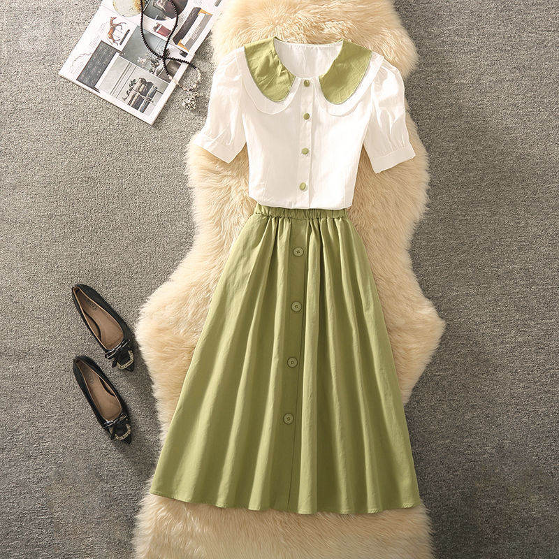 白色/襯衫+綠色/半身裙