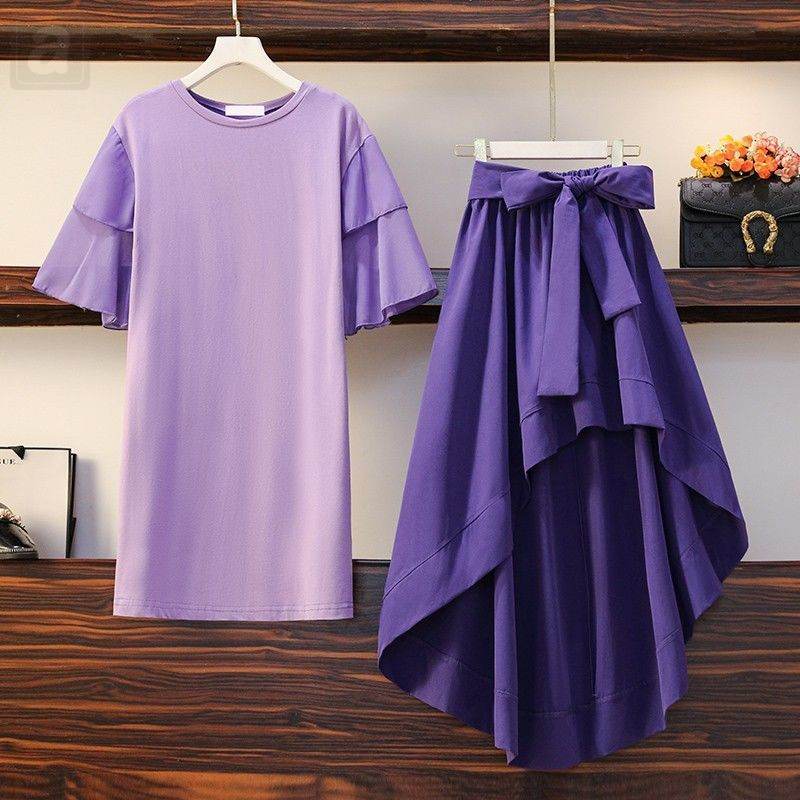 淡紫色/T恤+紫色/半身裙類