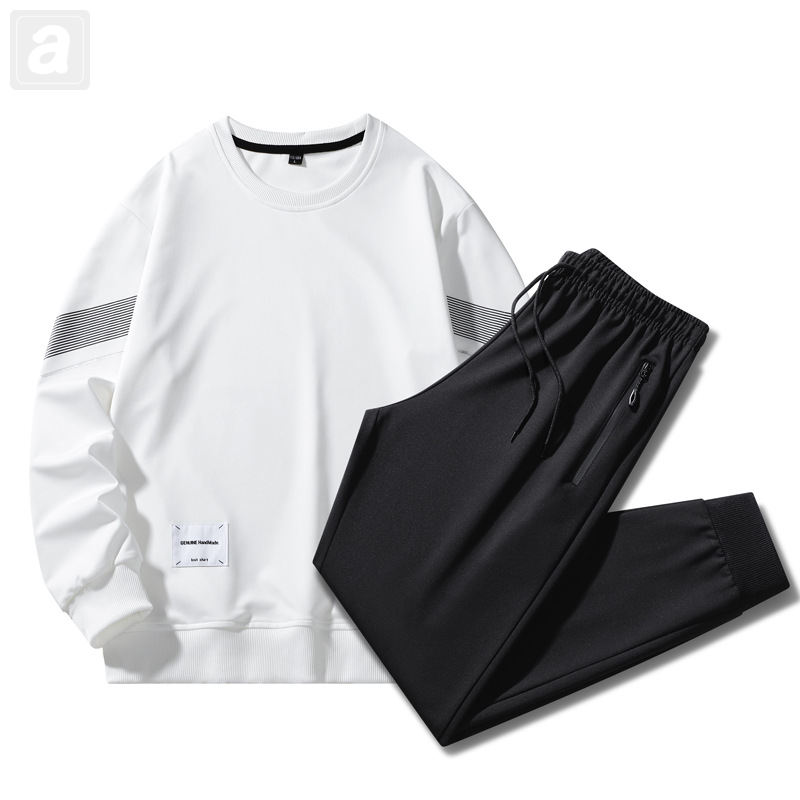 白色/T恤+黑色/長褲