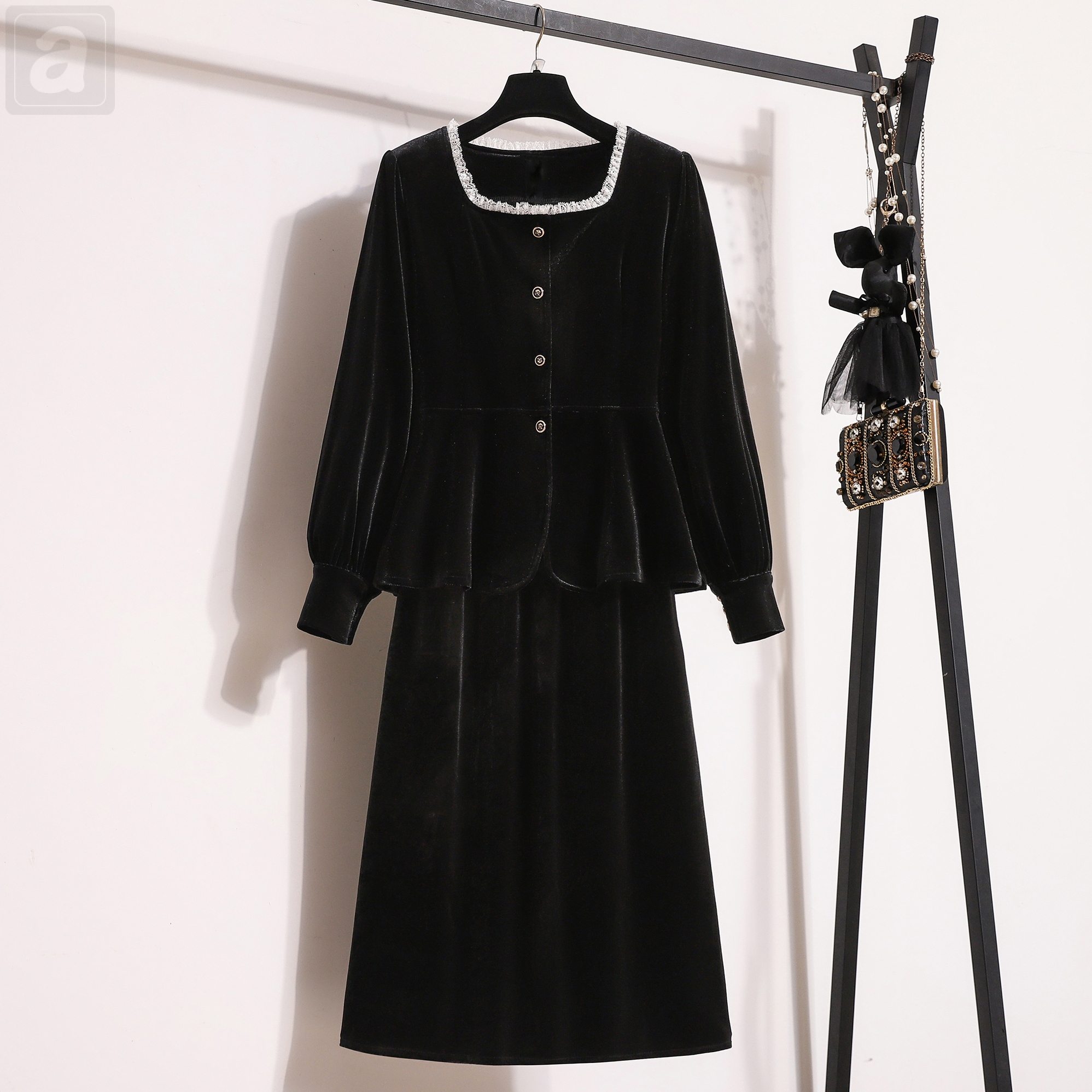 黑色/上衣+黑色/半身裙