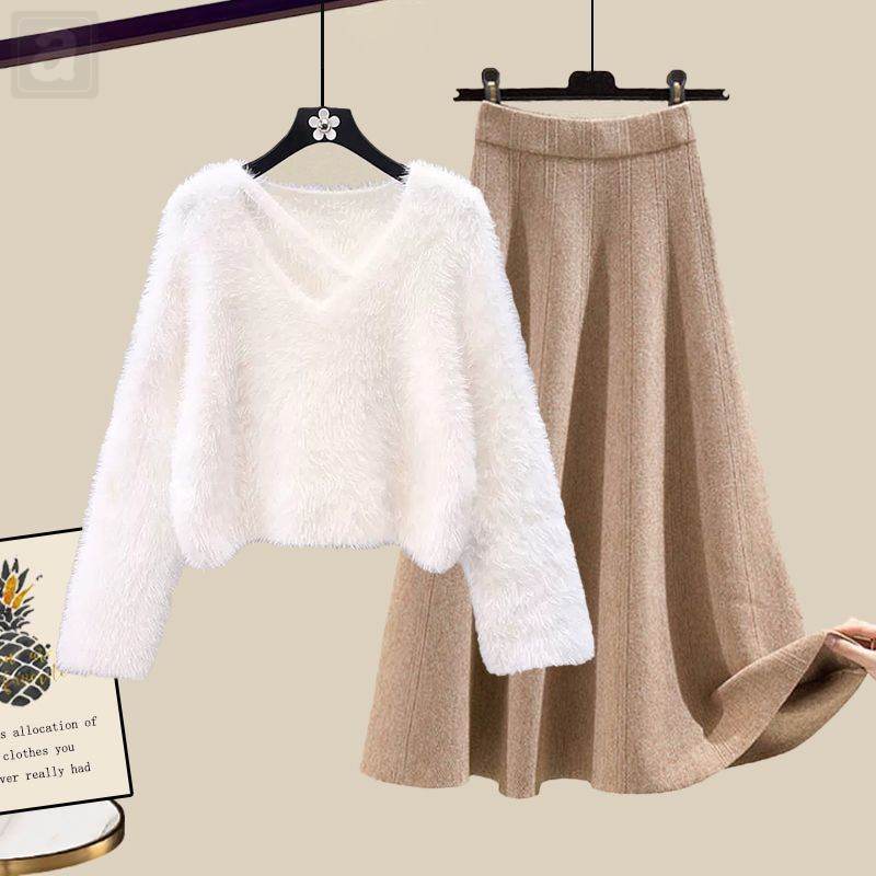 米白色/毛衣+咖啡色/半身裙
