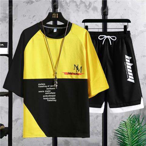 NM黃色T恤+黑色英文短褲